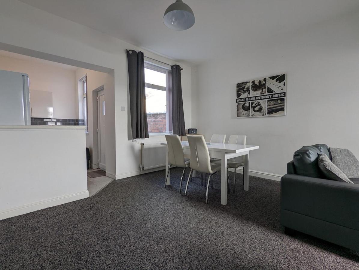 Seymour Home Free Allocated Parking Blackpool Exterior foto